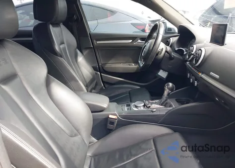 2016 Audi S3 2.0T Premium Plus z USA, uszkodzony, nr VIN WAUB1GFF3G1077246